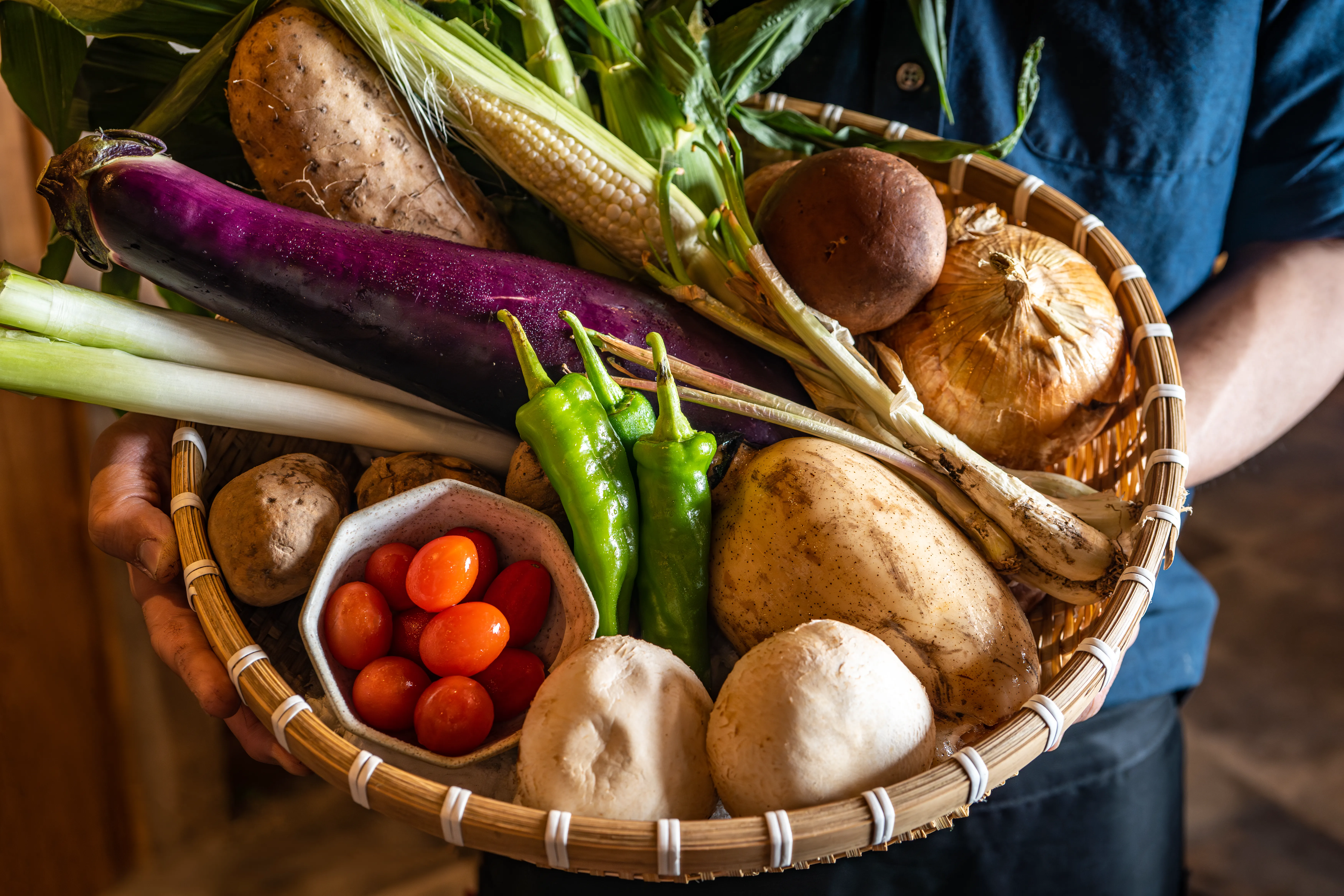 公式】鶏屋 塚田農場 西新宿小滝橋店